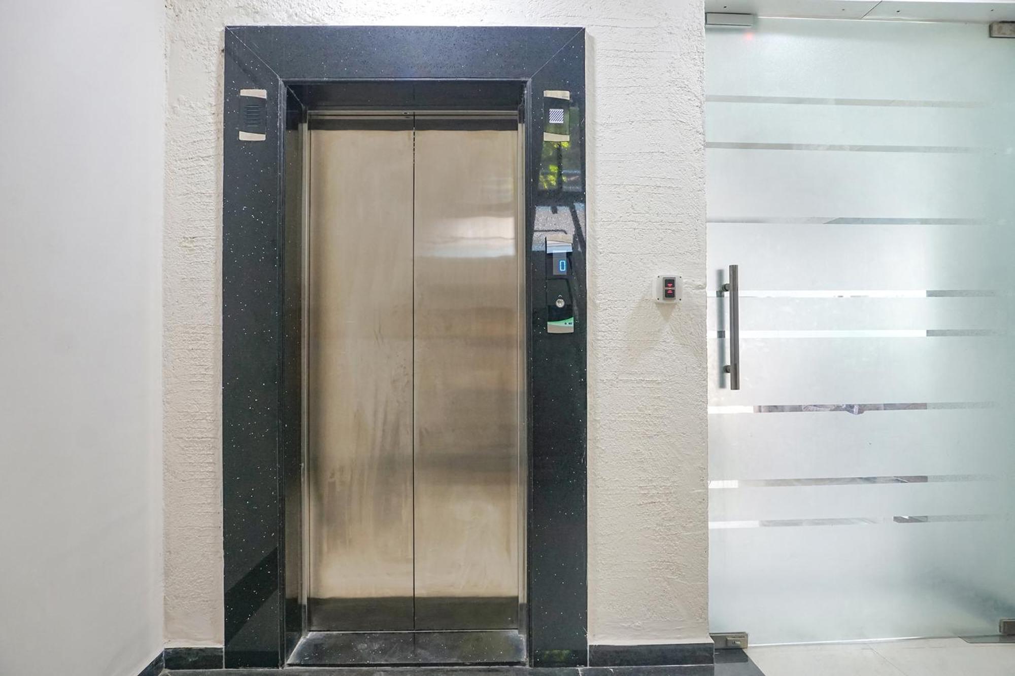Fabhotel Emersion Residency - High Street Near Laxman Nagar, Baner Pune Exterior photo
